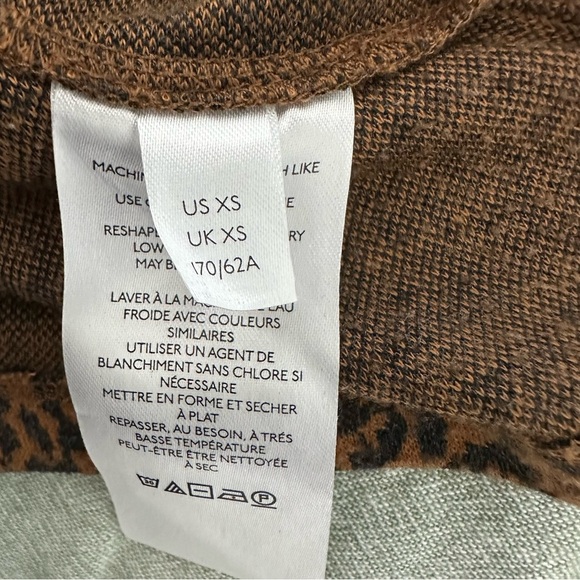 Urban Outfitters Leopard Print Mini Skirt XS - Picture 7 of 7